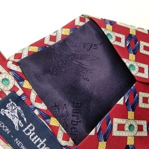 VTG Burberrys 100% Silk Neck Tie Maroon Blue USA 58x4" Quiet Luxury Old Money